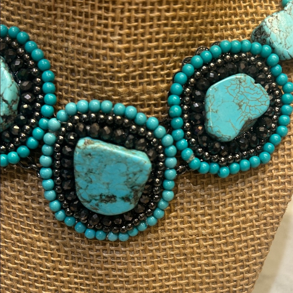 Turquoise Howlite Beaded Statement Necklace - Picture 4 of 7